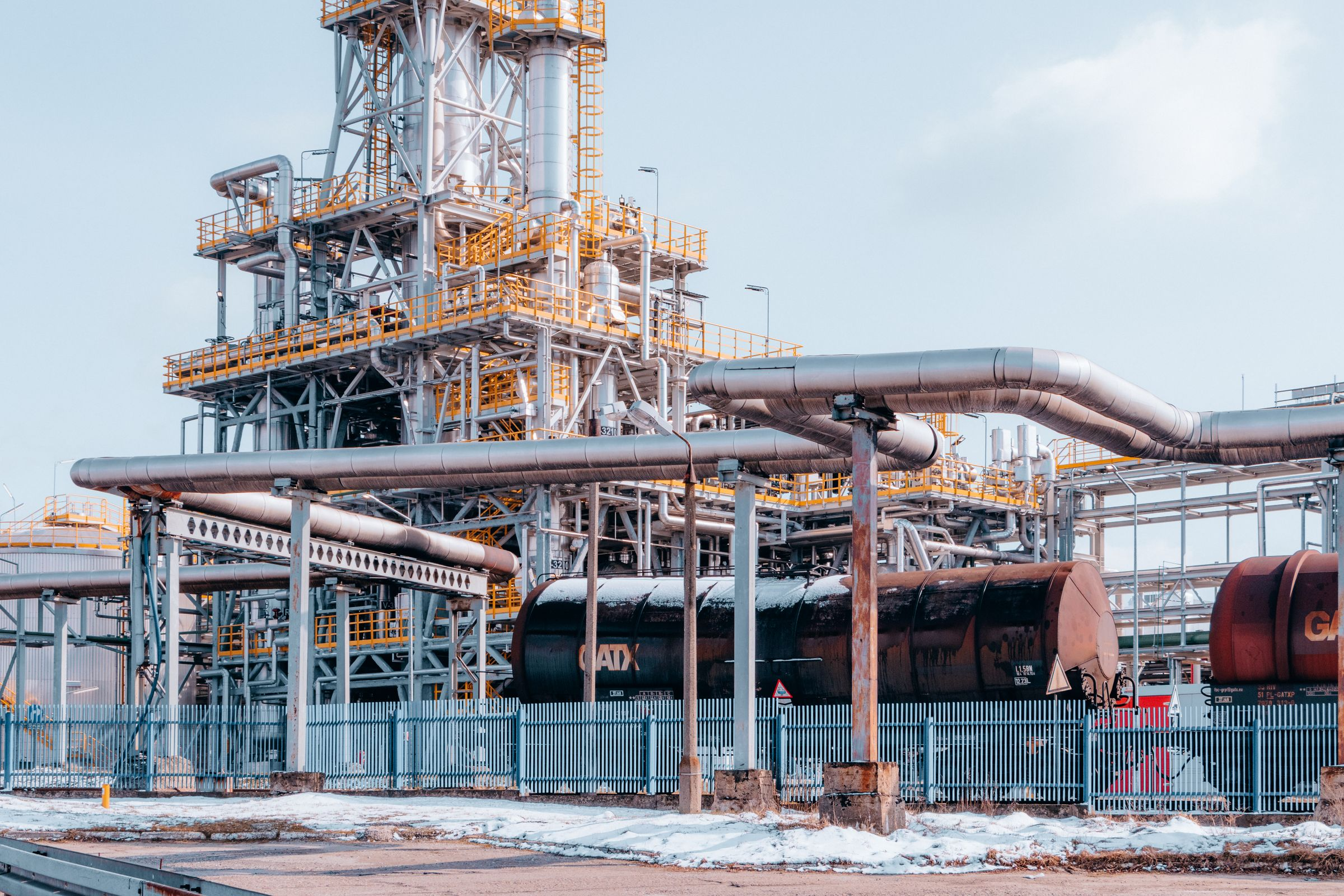 Process plant and pipe racks